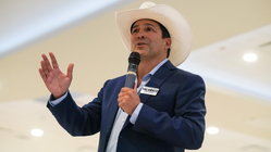 Pop star-turned-Dem candidate's defense of graphic murder video resurfaces in key House race Gold Coast Optometrists