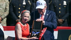 Trump posthumously awards Medal of Freedom to 9/11's 'man in red bandana' Gold Coast Optometrists